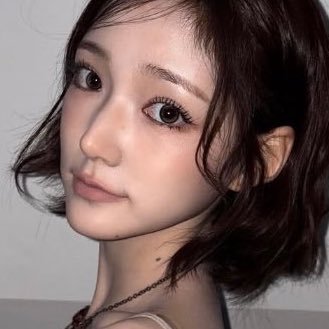 jiyuhseo's profile picture. 부산 태양 아래에서 태어났어, @kiiiutie.