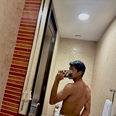 Hectoirr's profile picture. Fn