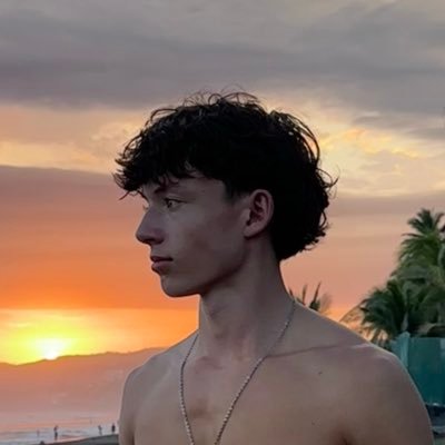 xavizurich's profile picture. Instagram : xaviworldwide