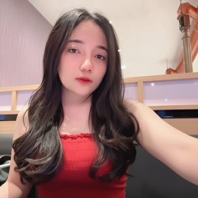 aintyourtyp's profile picture. akun twitterku cuma ini. aku nggak main alter, nggak jualan konten, dan nggak main dating apps apapun.
