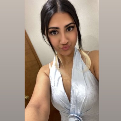 cilla_bel_air's profile picture. 29 🍒🌺singer, actress, & poet