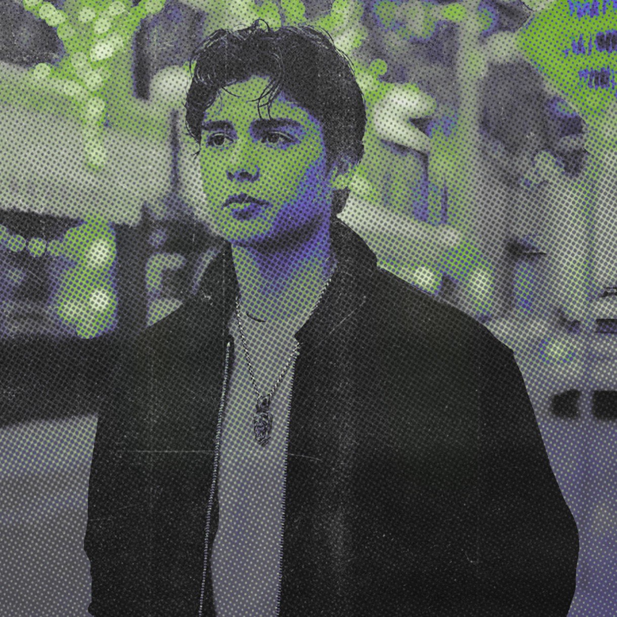 callfromrobin's profile picture. ᅠ ᅠ    →  fighter,  not  a  hero  !