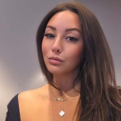 vancitylina's profile picture. Partnered @Twitch @DesignByHumans
Former EU Streamer;
Sports fan; #BillsMafia 💙
IG: VanCityLina