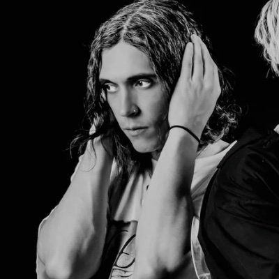 prettyoddsten's profile picture. will solace if he was a parxie ☀️ dm for permission to speak on otto wood 🙏