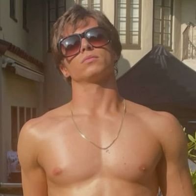 jeremylittleG's profile picture. rp.