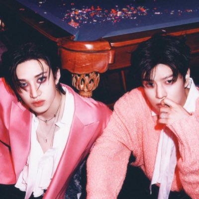 chaosdadog's profile picture. Multi | skz enthusiast | Puppy biased 🐺🐶 | fujoshi truther | Brain worms CEO | Black + queer | ‘94 liner | she/they