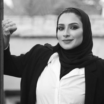 AsmaaAlbahouh's profile picture. و العهدُ ما بيننا و الوِدُّ .. لا زالَ🖤