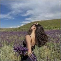 betkadolma3003's profile picture. 🍃 Choose peace over perfection.