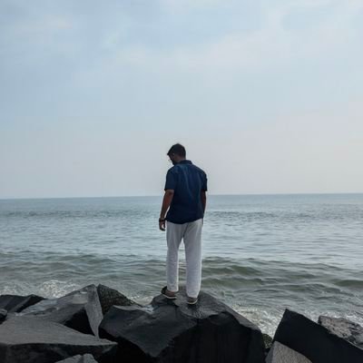 ayushhhhh_19's profile picture. IITG '22 | Cricket | Politics | Movies | Android