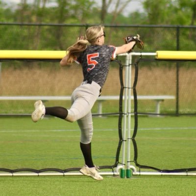 KenzieGoff2028's profile picture. Beverly Bandits Glass 16/2028/ LL/ Left field first base/5’8 135/ Attica high school/ IN📍4.0 GPA CNA certified (kenziergoff2028@gmail.com)