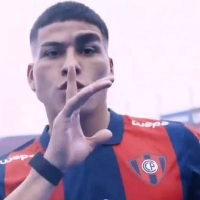 polaroidtw's profile picture. yo