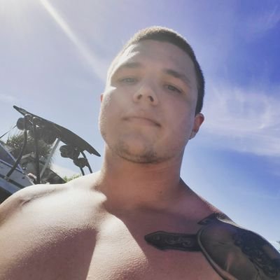 tylerzz9269's profile picture. funniest dad in Northern California, retired wannabe lifter