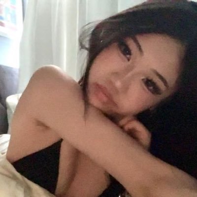 juliaacvte's profile picture. 🧸 talk to me hereeeee ↓