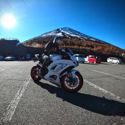 r7doba's profile picture. 