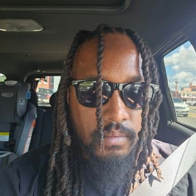 Stackzdell's profile picture. 