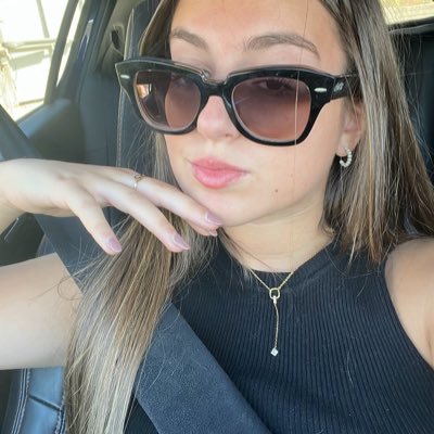 beatriizgl's profile picture. 