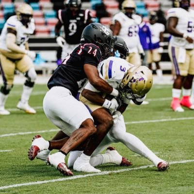 DreLockUp's profile picture. DB @TSUFOOTBALL | @DreamU_IndyFB PRODUCT
