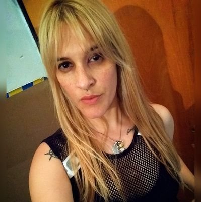 beboenrique86's profile picture. Mi hogar en el mundo es 🅑︎🅞︎🅔︎🅓︎🅞︎.💙❤💙❤
⭐⭐⭐18/12/2022🇦🇷
𝐎𝐦𝐧𝐢𝐚 𝚅𝚒𝚗𝚌𝚒𝚝 ᴀᴍᴏʀ
#SennaSempre #Colapinto

𝕯𝖊𝖎𝖘𝖙𝖆