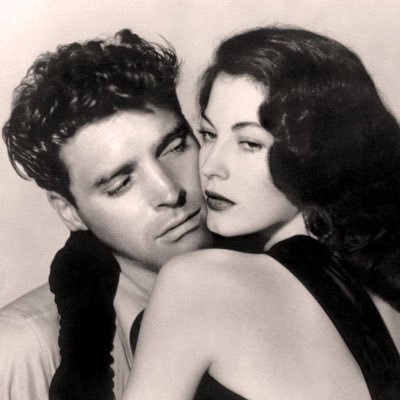 rosynonie's profile picture. you're dead, son. get yourself buried.