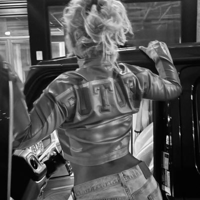 iam_melka's profile picture. pretty face , pretty heart