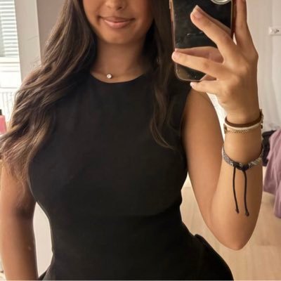 xvvbsj's profile picture. what the helly