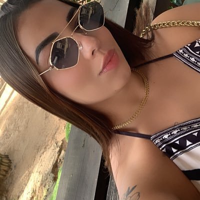 thaissacastr's profile picture. 🇧🇷👸🏻🍀✨🪬♊️