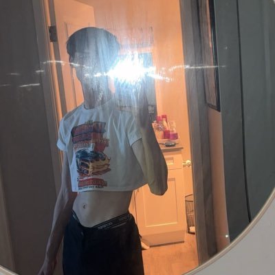 Dumbbitch204's profile picture. ❤️@kylebluexxx❤️  https://t.co/ycFQ4pBG6r