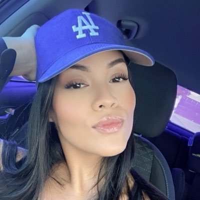 denise_LAD's profile picture. pretty things & dodger wins ⚾️💙