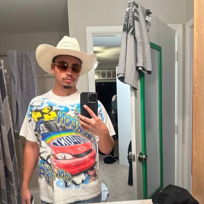 romansgeeked's profile picture. retired cod pro and cs couldabeenpro