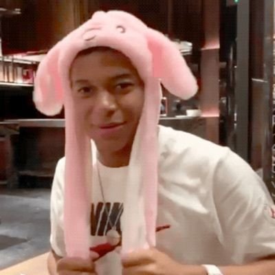 YasD42510053's profile picture. 