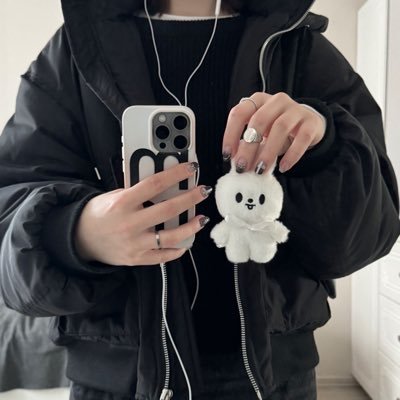 Majuchaklluchaa's profile picture. «𝘉𝘰𝘶𝘨𝘩𝘵 𝘢 𝘯𝘦𝘸 𝘱𝘳𝘦𝘴𝘤𝘳𝘪𝘱𝘵𝘪𝘰𝘯 𝘵𝘰 𝘵𝘳𝘺 𝘢𝘯𝘥 𝘴𝘵𝘢𝘺 𝘤𝘢𝘭𝘮» | multistan | 🩰🎤 | 𝑬𝑵𝑭𝑱 |