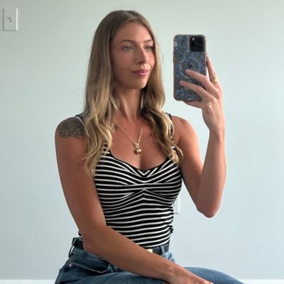 FallYall1's profile picture. Business/Politics America First 🇺🇸      3.27.26💖