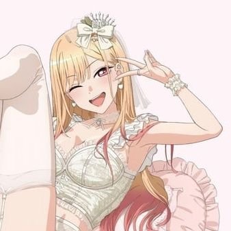 RoseIsAMess's profile picture. 18yo trans goonette