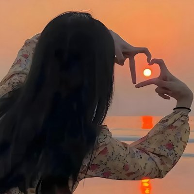 mwahu_y's profile picture. 成長しながら、輝き続けて、前に進む🌿
世界の美しさを探すのが好きで、美味しいものとアートの瞬間を楽しむ。
最近、日本語を勉強しています。毎日少しずつ前進