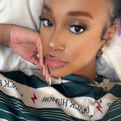 _m0rena9's profile picture. 