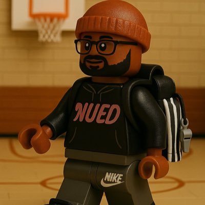 RefMitch_'s profile picture. •🏀Official• Everything I'm not, made me everything I am... 👻 marcusmitchell #HeatNation #WolvesBack #SKOL