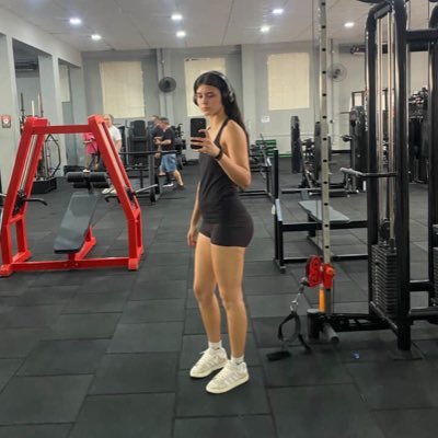 isaalopes13's profile picture. 