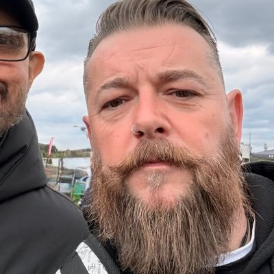Swampyjay's profile picture. Big kid at heart, don’t let anyone tell you to grow up because it’s a trap!! dog, ice hockey and MUFC lover! manc and proud 🐝