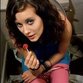 scaryluve's profile picture. sem juízo e cem pecados.