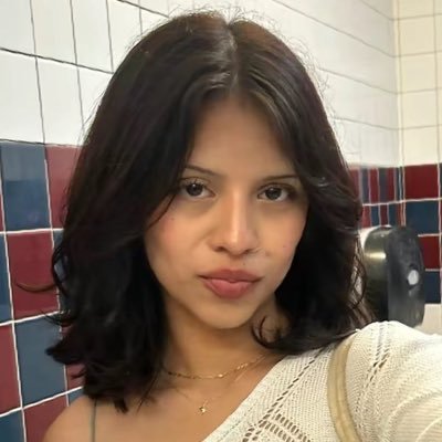 Easyyyfly's profile picture. it’s worth it!! | payment: PayPal💰 if you have a special irl request | special editor😈 expose for free;) 18+ MDNI