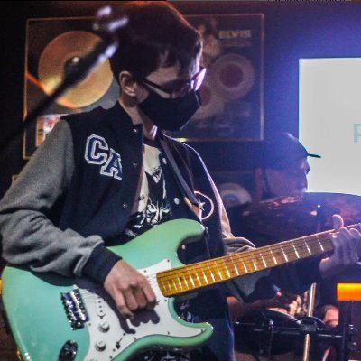 Markcio024's profile picture. 23
Ben 10 is life
Guitarrista aos finais de semana