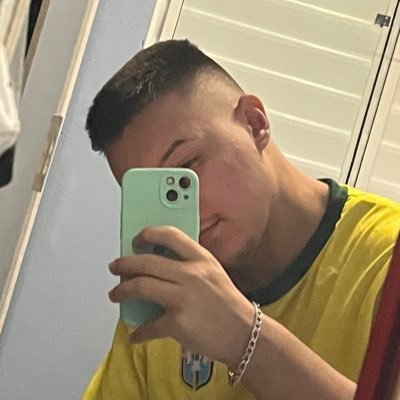 L1nksgg's profile picture. e Sla só jogo alguns jogos aí de vez em quando 🤷🏼‍♂️