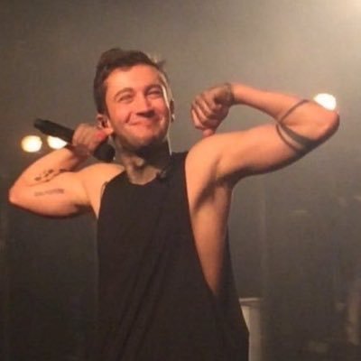 rebekorate's profile picture. I want love and sunny days