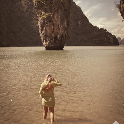 simlikedicikk's profile picture. bıktırdınız be