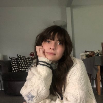 emmaroseklem's profile picture. • Life seems nearly to acceptable at 4 a.m.  • she/her •