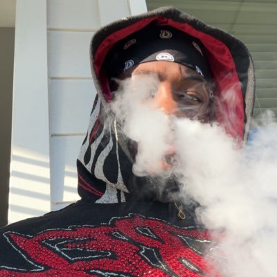 JuneGOshea's profile picture. Undercover lover• tell me what he can’t do😏  IG: June74k