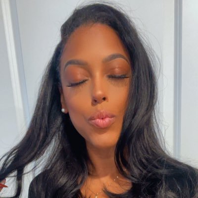 ashlorynn_'s profile picture. former collegiate athlete turned fitness gal 💪🏽 aquarius. dog muva. health is wealth✨