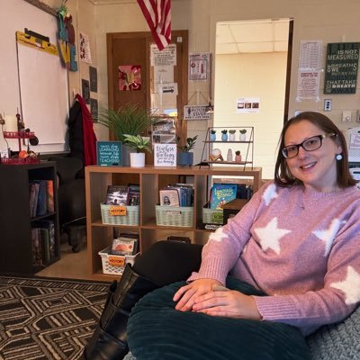 Ms_Petti_Reads's profile picture. 8th Grade English Language Arts 👩🏻‍🏫
Rahway 7th & 8th Grade Academy 📍
MS of Special Education, University of Kansas 👩🏻‍🎓
I love photography 📸 & books 📚