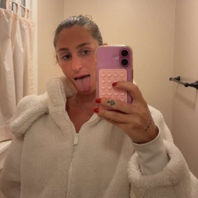 hannaafifah207's profile picture. 