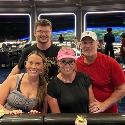 jillhuff's profile picture. 